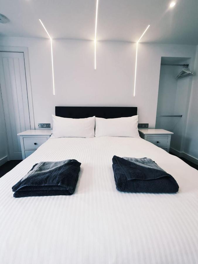 بلايموث 28 Harbour Lettings Luxury Apartments For Over 25S المظهر الخارجي الصورة